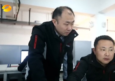 湖南卫视丨新闻联播丨跨界教授的新材料